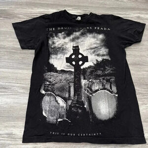 The Devil Wears Prada Men’s T Shirt Size XS Short Sleeve Graphic Cemetery‎ Cross